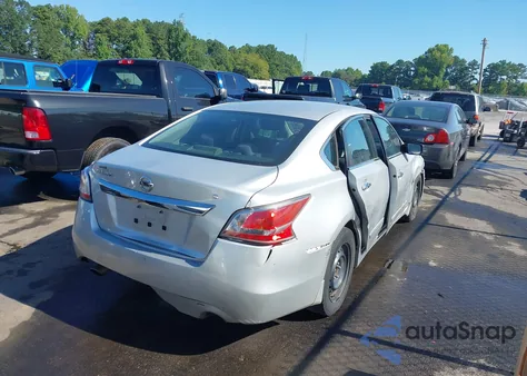 2015 Nissan Altima 2.5 S из США, поврежденный, VIN 1N4AL3AP5FC221860